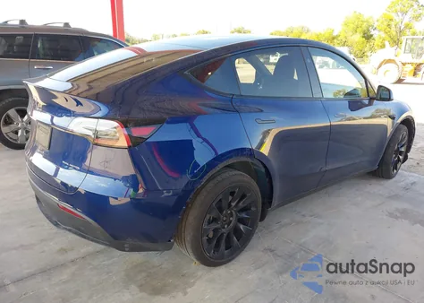 2024 Tesla Model Y Long Range Dual Motor All-Wheel Drive from USA, damaged, VIN 7SAYGDEE0RA238536